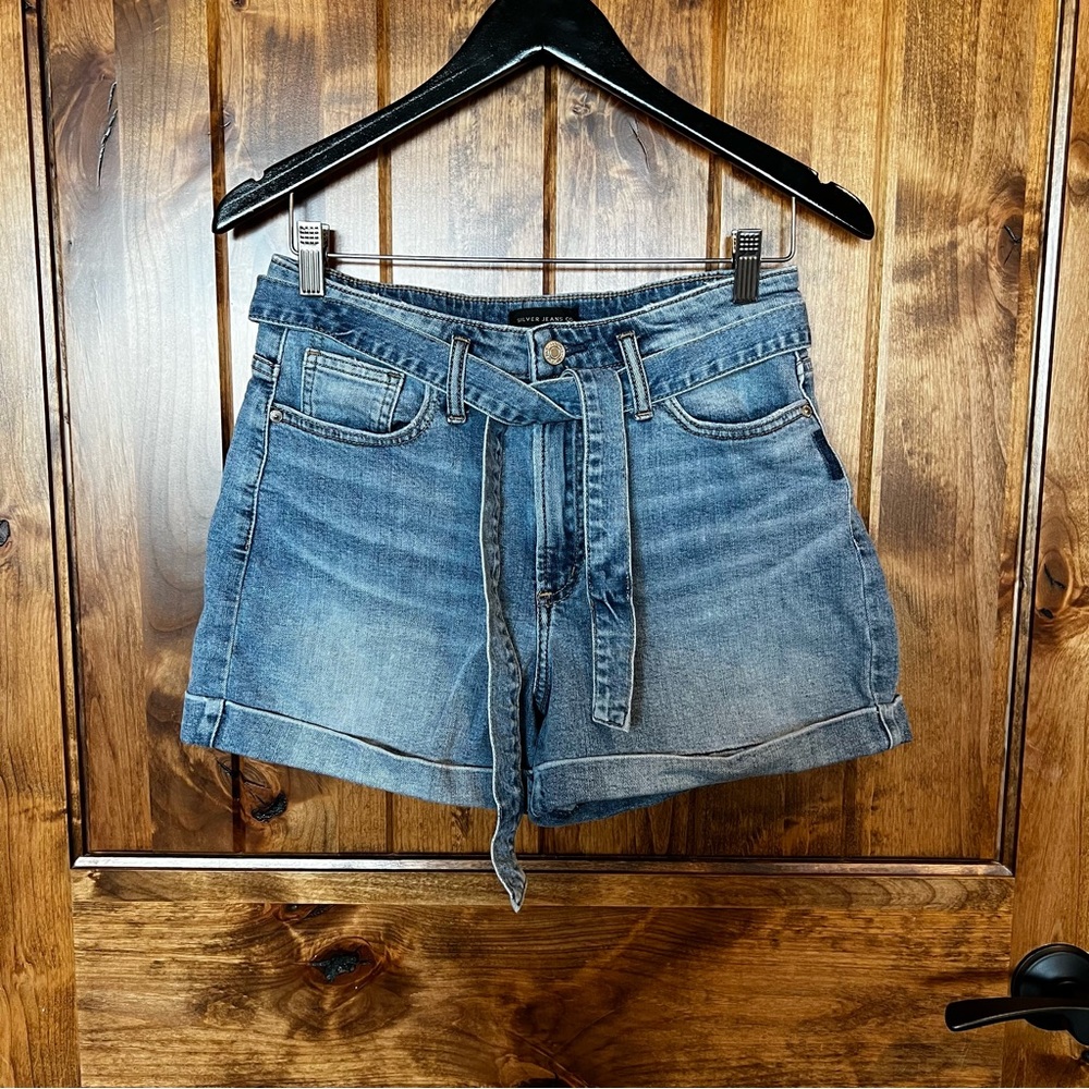 Silver Jean co. Tide and wide short W27. Jean shorts
